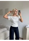 Kayık Yaka Yarasa Kol Dar Kesim Basic Bluz - BEYAZ