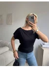 Kayık Yaka Yarasa Kol Dar Kesim Basic Bluz - SİYAH