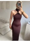 Halter Yaka Metal Aksesuar Detaylı Maxi Elbise - KAHVE