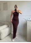 Halter Yaka Metal Aksesuar Detaylı Maxi Elbise - KAHVE