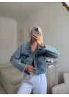 Denim Breeze-Beli Kesik Açık Mavi Jean Ceket