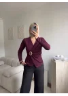 Kruvaze Aksesuarlı Taşlı Bluz - BORDO