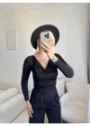 Toparlayıcı Fit Drapeli Bluz - SİYAH