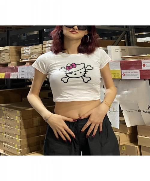 Beyaz Hello Kitty Dangerous Baskılı Beyaz Crop