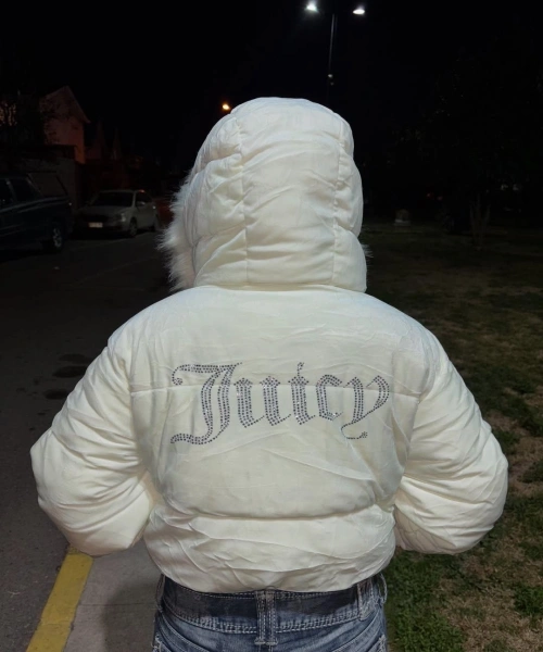 Beyaz Juicy Peluş Kapüşonlu Şişme Crop Mont