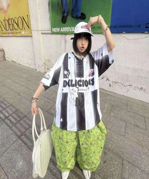 Delicious Black Hello Kitty Jersey Forma