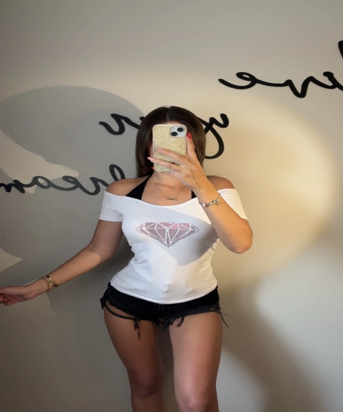 Diamond Kırmızı Taş Baskılı Madonna Yaka Ek Askılı Kısa Kollu Full Body Crop