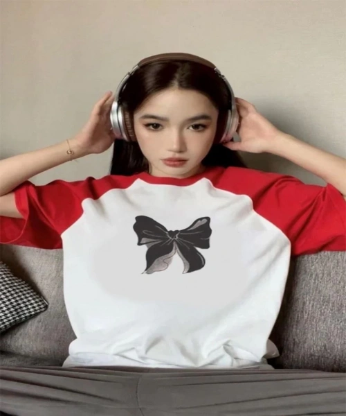 Kırmızı Reglan Kol Kurdele Baskı Kısa Kollu Tİşört