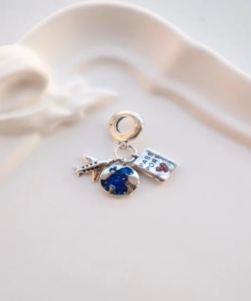 Klipsli Bileklik Uçak Dünya Pasaport Charm