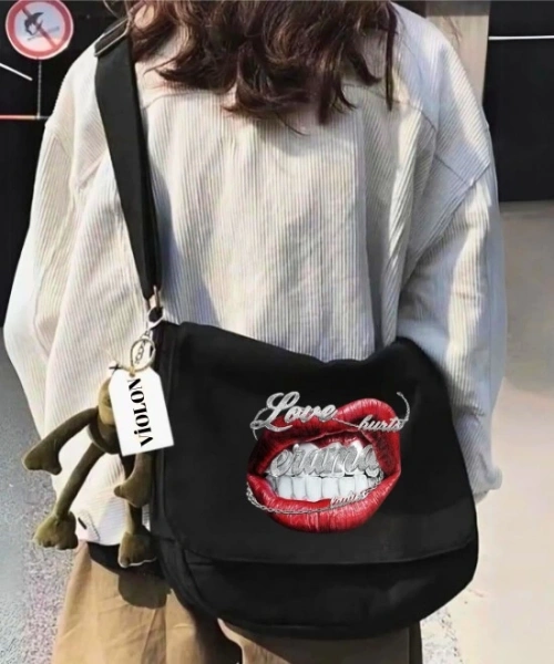 Love Lips Baskılı Postacı Çantası