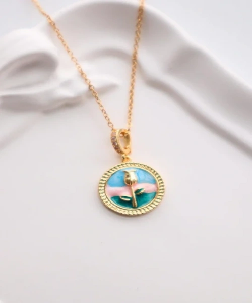 Paslanmaz Çelik Gold Renk Yuvarlak Hologram Lale Desen Kolye