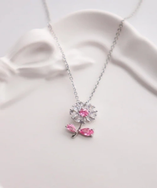 Paslanmaz Çelik Gümüş Renk Papatya Kolye