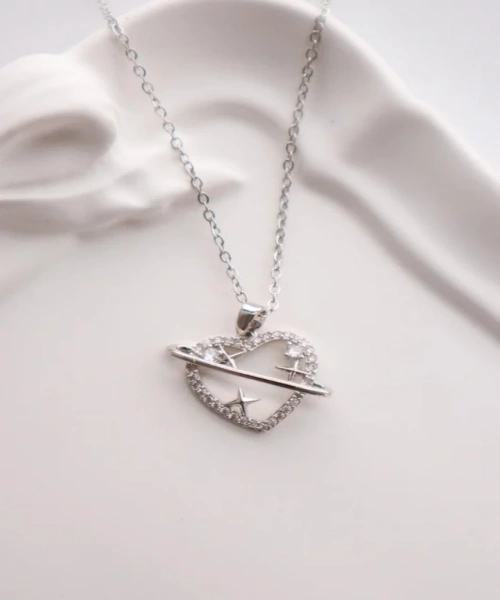 Paslanmaz Çelik Gümüş Renk Zirkon Taşlı Kalp Yıldız Detay Kolye