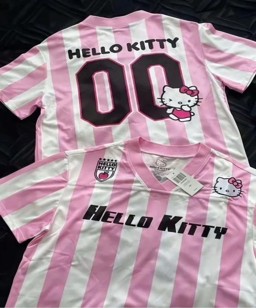 Pembe Beyaz V Yaka Çubuklu Jersey Hello Kitty T-Shirt