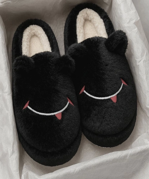 Sevimli Yüz Yumuşak Tüylü Siyah Peluş Panduf Terlik