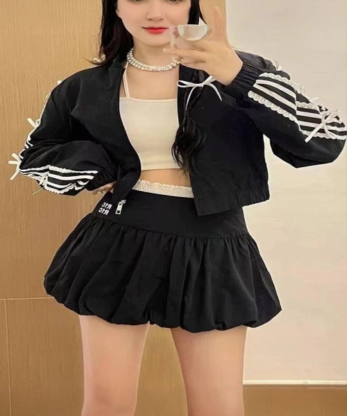 Siyah Kurdeleli Dantelli Y2K Crop Ceket