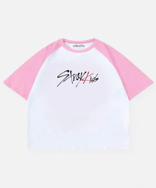 Stray Kids Pembe Reglan Kol Kısa Kollu Tişört