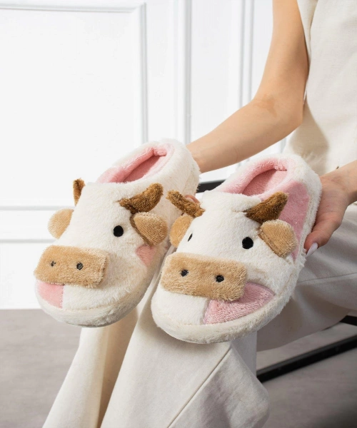 Tatlı İnek Pembe Yumuşak Tüylü Peluş Panduf Terlik