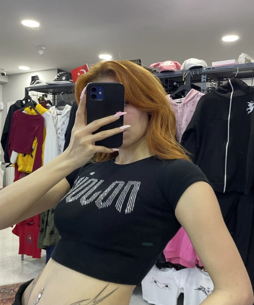 Violon baskılı taş parıltılı siyah renk crop top