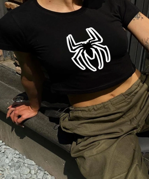 Y2K Sokak Stili Spider Baskılı Kısa Kollu Siyah Crop Body