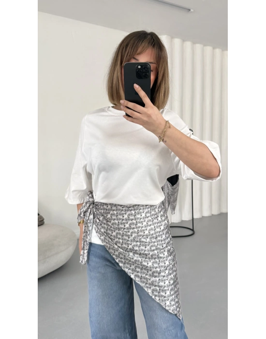 Nila Parçalı Tshirt - Beyaz