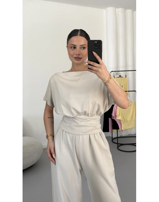 Ines Salaş Takım - Bej