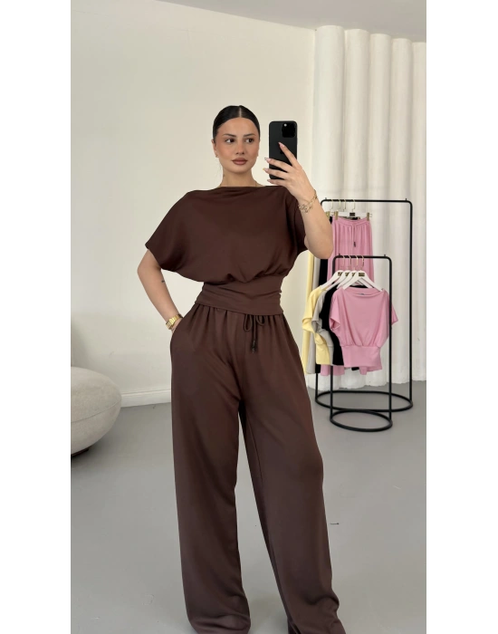 Ines Salaş Takım - Kahve