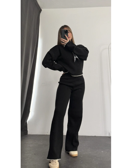 Amanda Fular Detay Triko Takım - Siyah