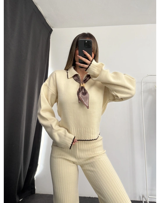 Amanda Fular Detay Triko Takım - Taş