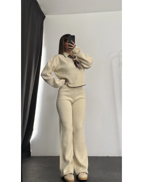 Amanda Fular Detay Triko Takım - Taş