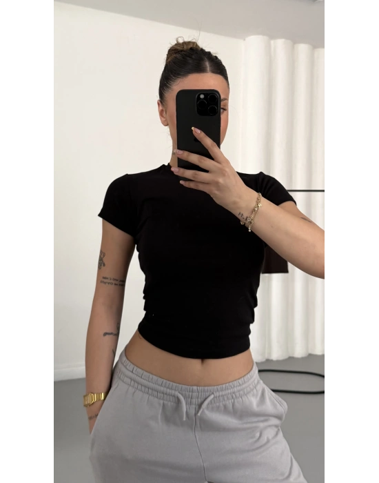 Aria Basic Crop - Siyah