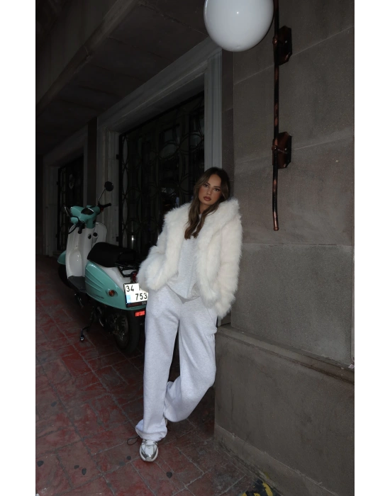 Celin Peluş Kürk - Beyaz