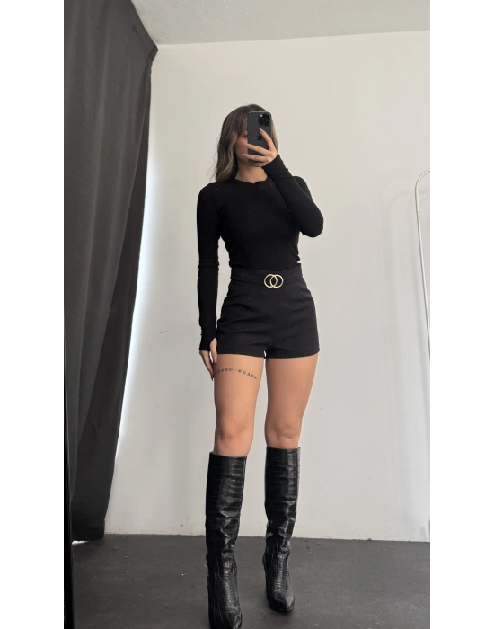 Cole Kemer Detay Şort - Siyah