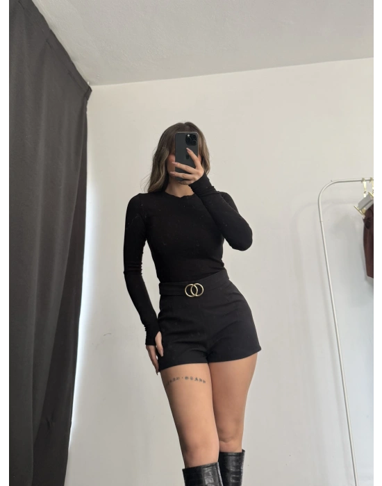 Cole Kemer Detay Şort - Siyah