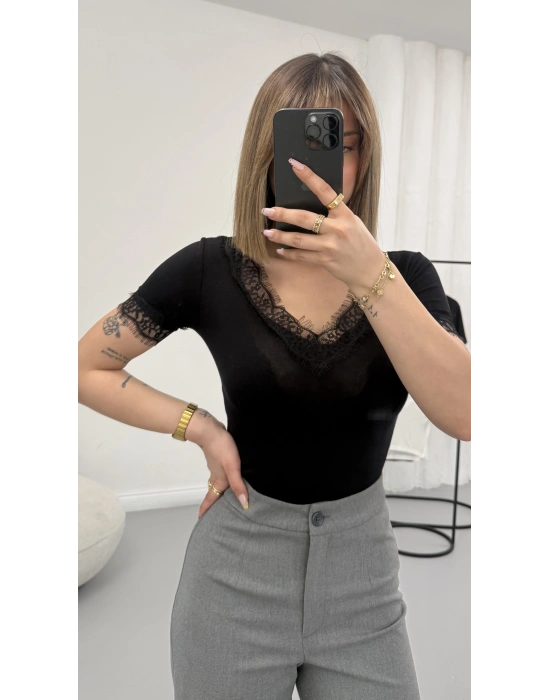 Hola V Yaka Dantelli Crop - Siyah