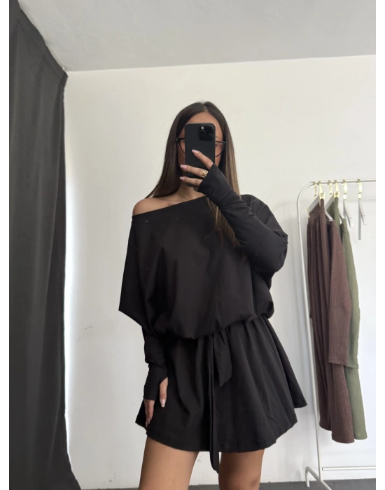 Karina Kayık Yaka Elbise - Siyah