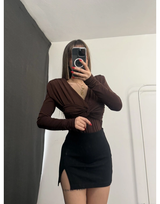 Malika Vatkalı Kruvaze Bluz - Kahve