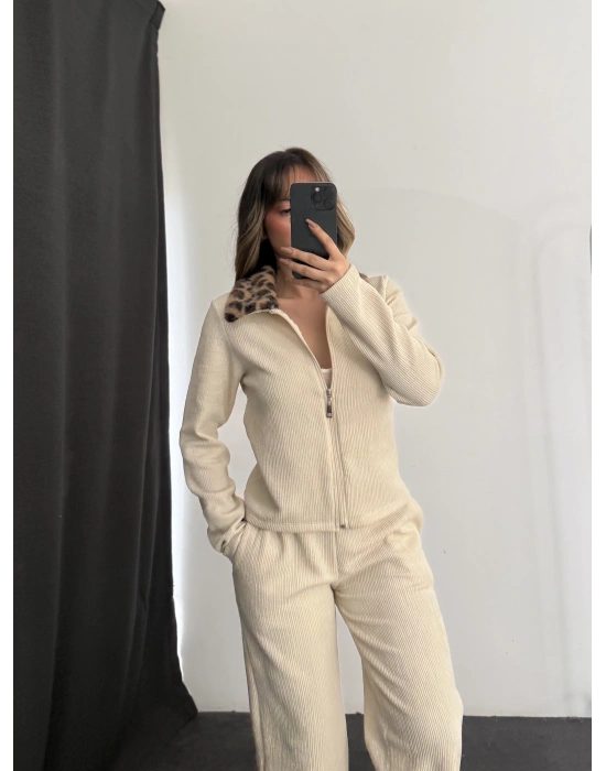 Meloni Leopar Yakalı Takım - Bej