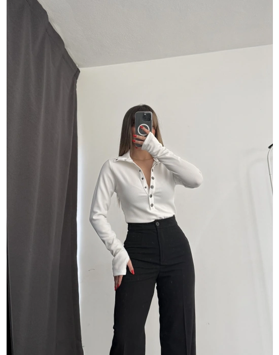 Petra Çıtçıt Detay Bluz - Beyaz