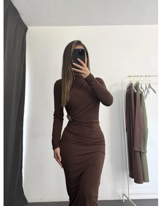 Ruska Broş Detay Elbise - Kahve