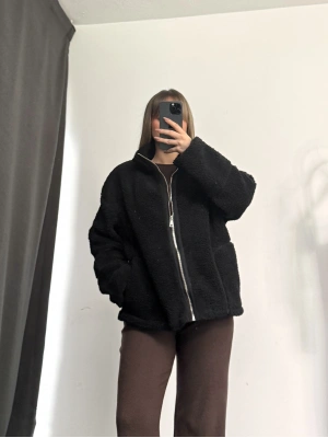 Alexi Peluş Mont - Siyah