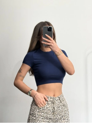 Basic Modal Crop - Lacivert