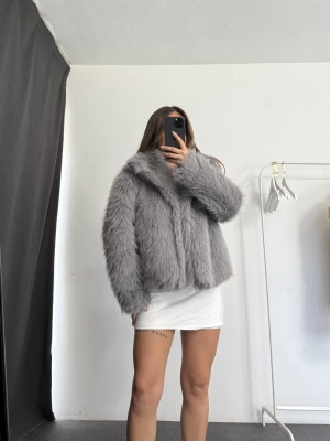 Celin Peluş Kürk - Gri