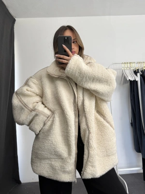 Damen Oversize Peluş Mont - Bej