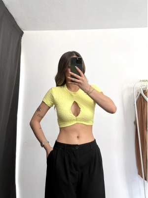 Dekolte Crop - Sarı