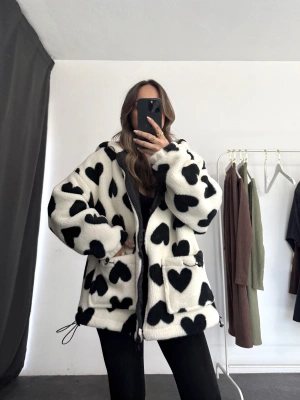 Heart Peluş Mont - Beyaz