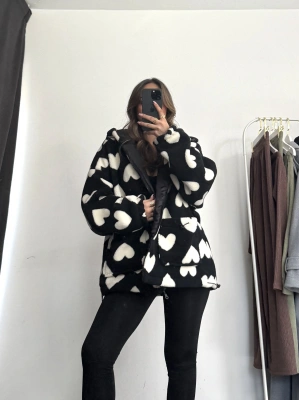 Heart Peluş Mont - Siyah