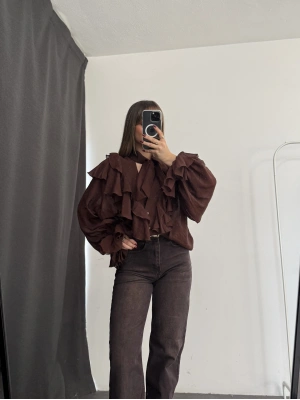 July Volanlı Bluz - Kahve