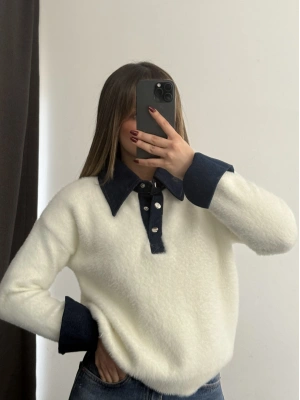 Kot Yakalı Yumoş Kazak - Beyaz