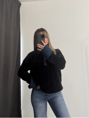 Kot Yakalı Yumoş Kazak - Siyah